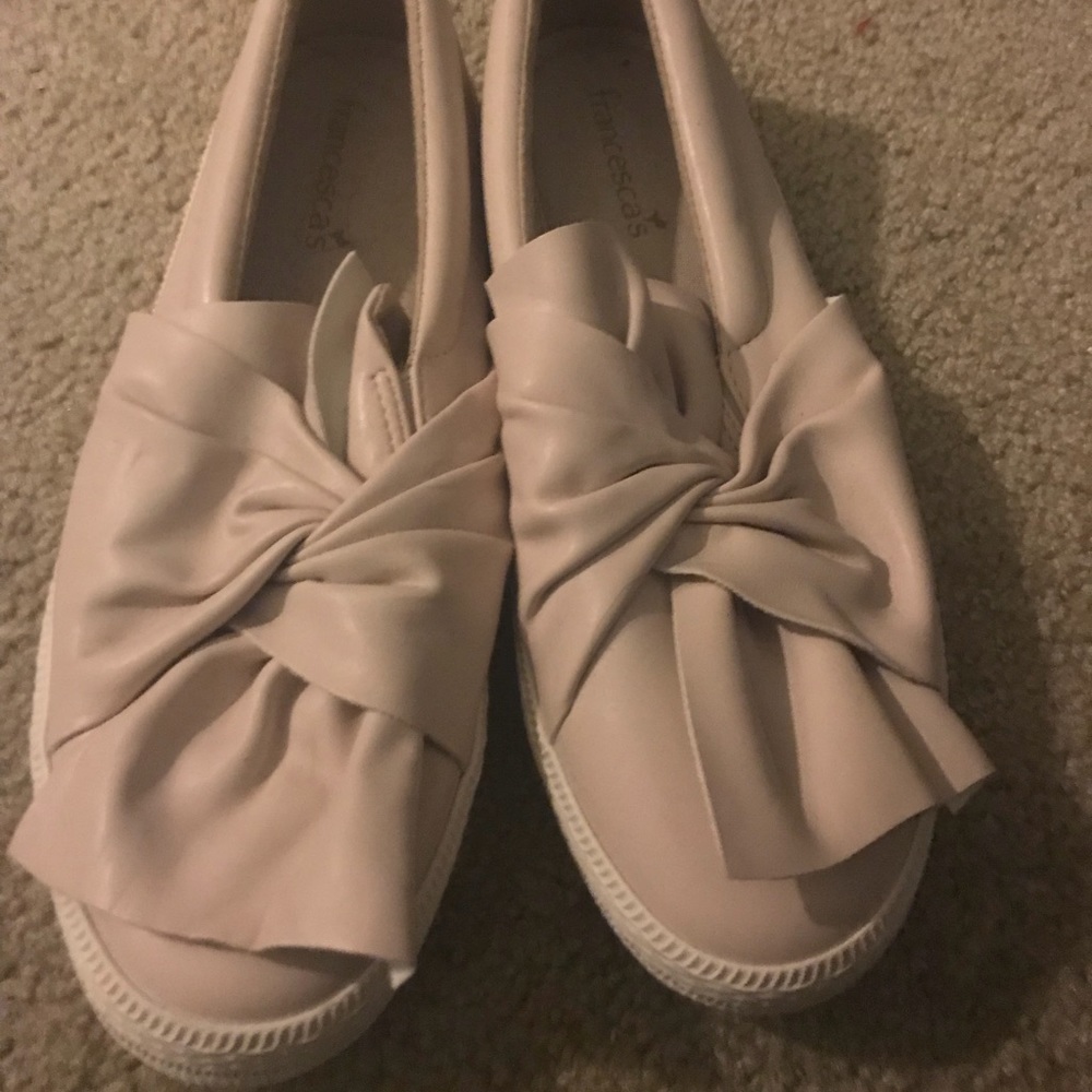 Dress shoe/ fancy shoe with bow light pink
